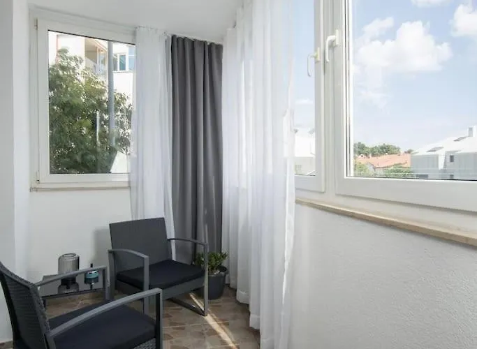 Apartament Maris *